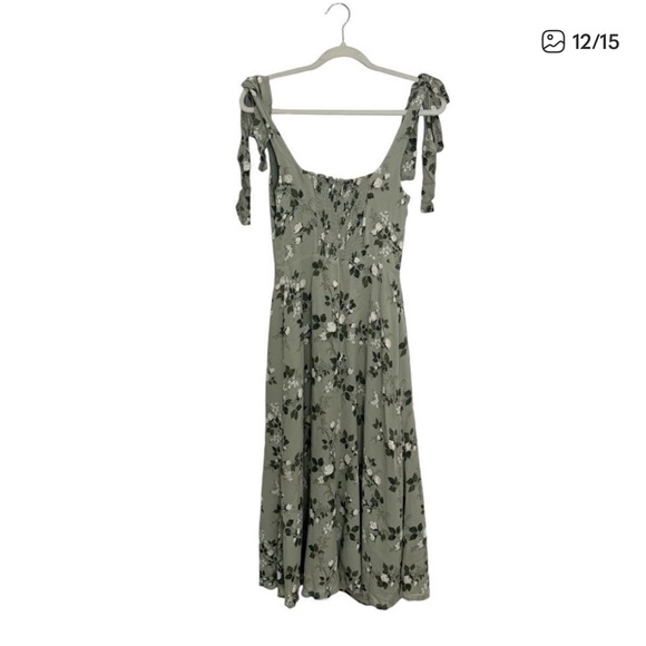 Reformation Twilight dress in Verde size 6 - Picture 5 of 8